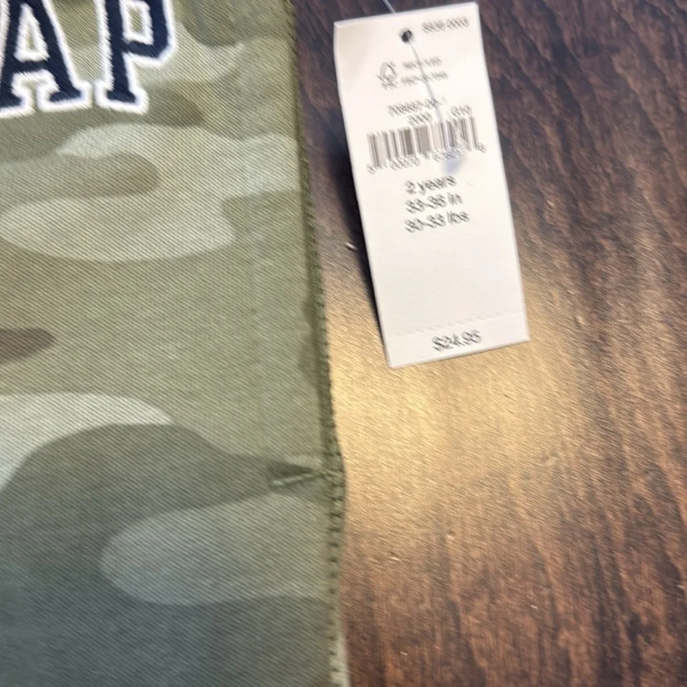 NWT Gender Neutral GAP Kids Camouflage Jogger Pants - Green